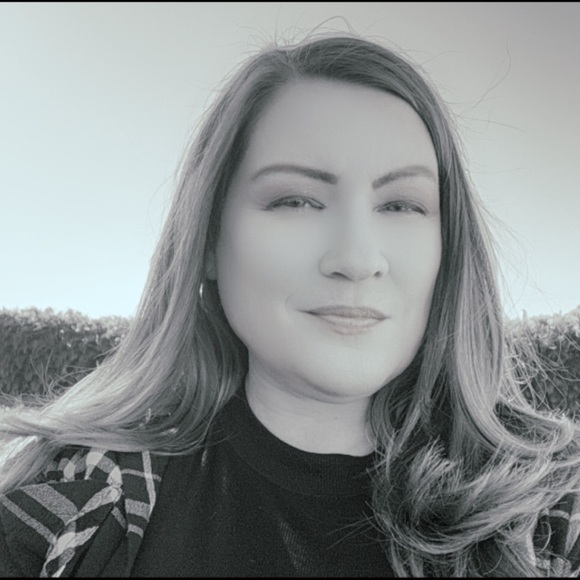 Meet your Posher, Lori Cantalupo - Picture 3 of 16